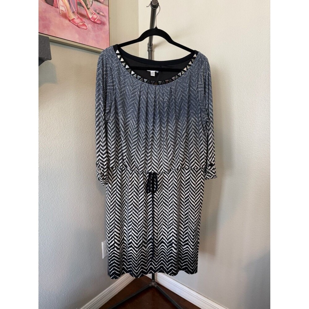 London Times Studded Neckline Black and Gray Ombre Chevron Long Sleeve Dress 14W